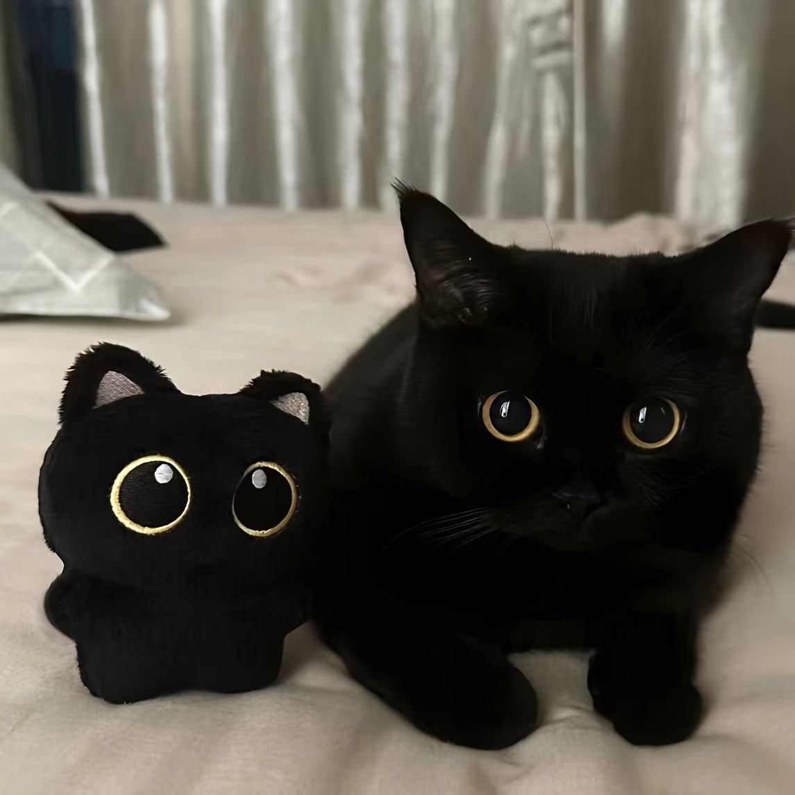 Plush Cartoon Cat Toy for All Breeds