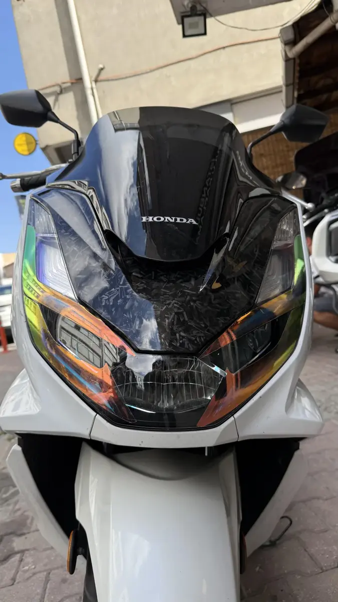 Pcx ön far üstü forget desen kapak 2021-2024 - ek görsel