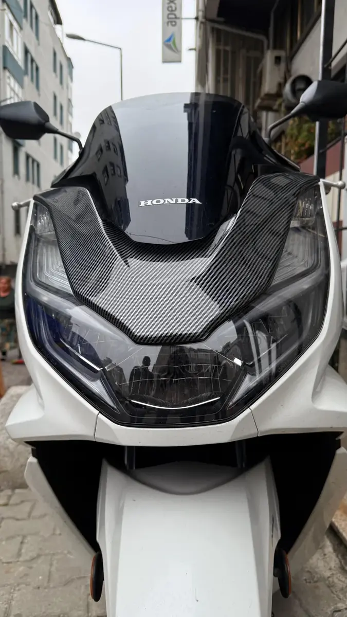 PCX Karbon Desen Kapak Seti 3'li — Ön Far Üstü + Ön Çamurluk + Basamak (2021-2024) - ek görsel