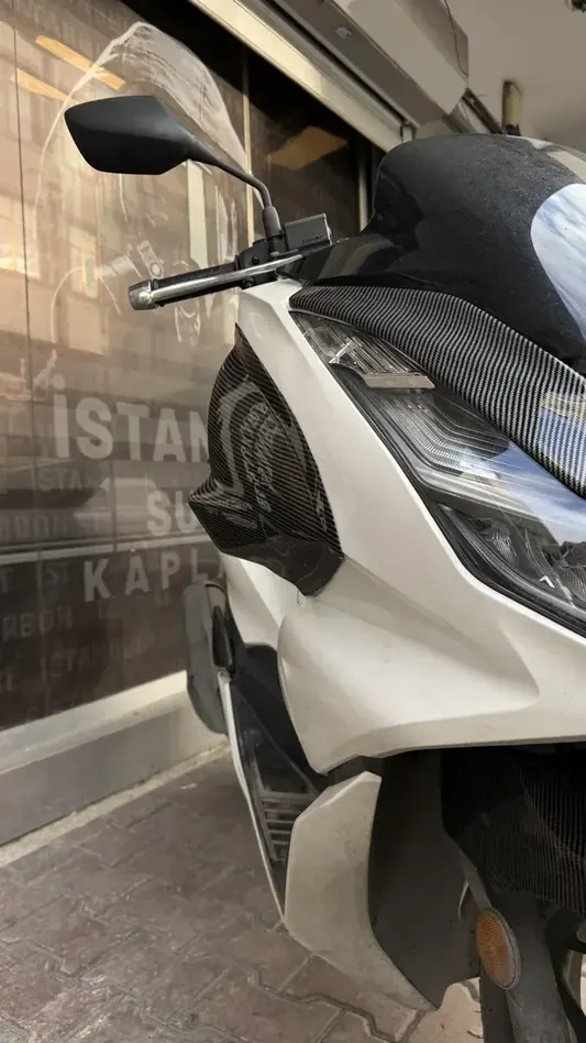 Honda pcx sag sol bacak koruma seti karbon kapak  2021-2024